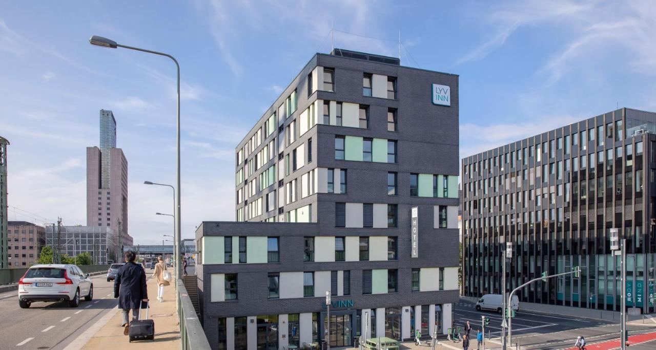 Lyvinn Hotel Frankfurt Francfort-sur-le-Main Extérieur photo