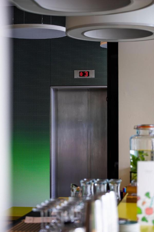 Lyvinn Hotel Frankfurt Francfort-sur-le-Main Extérieur photo