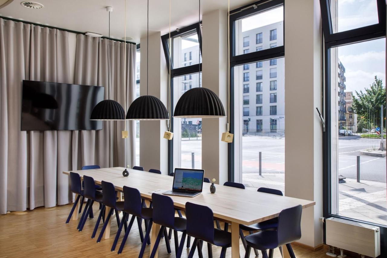 Lyvinn Hotel Frankfurt Francfort-sur-le-Main Extérieur photo