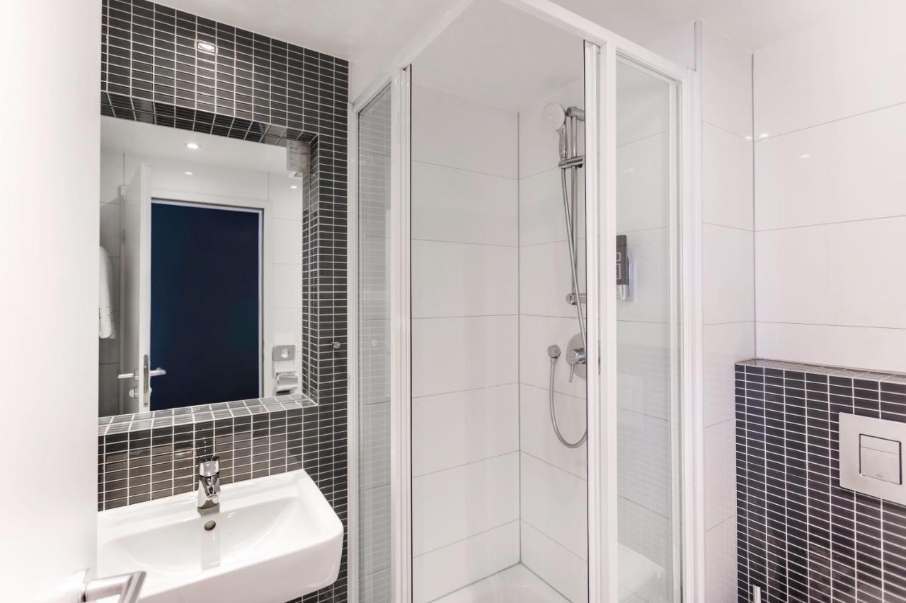 Lyvinn Hotel Frankfurt Francfort-sur-le-Main Extérieur photo