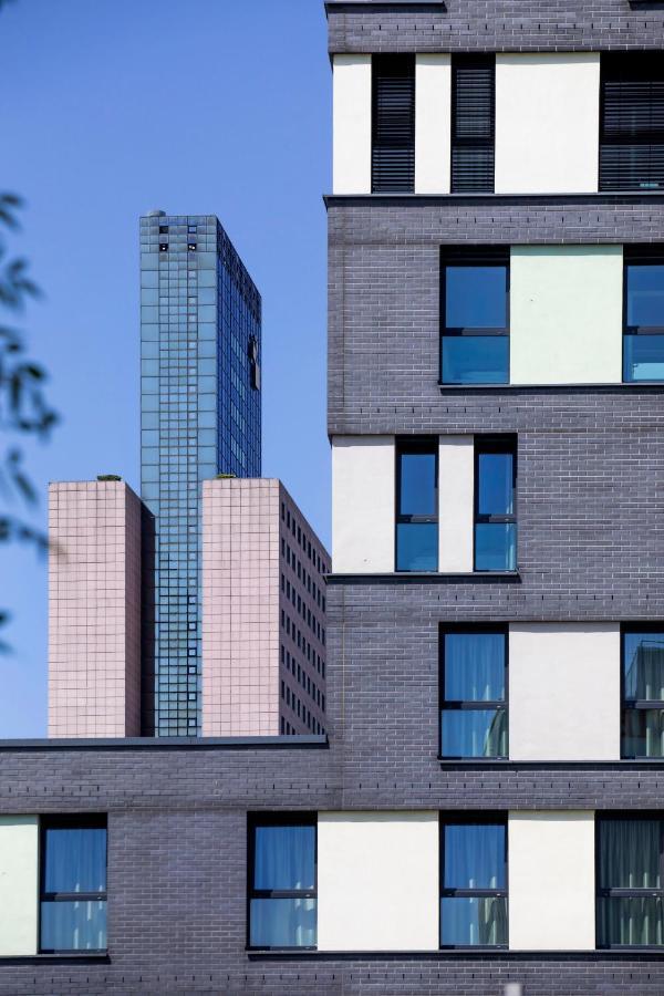Lyvinn Hotel Frankfurt Francfort-sur-le-Main Extérieur photo