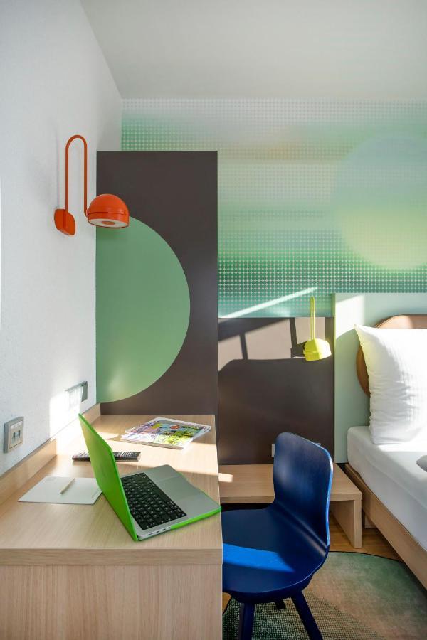 Lyvinn Hotel Frankfurt Francfort-sur-le-Main Extérieur photo